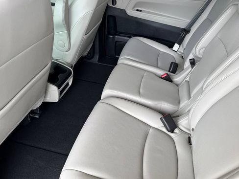 Certified 2025 Honda Odyssey EX-L image 5