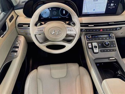 Used 2024 Hyundai Palisade Limited FWD image 21