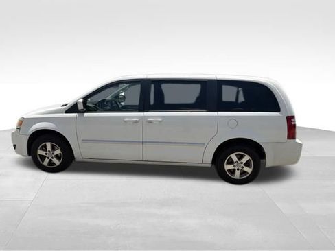 Used 2008 Dodge Grand Caravan SXT FWD image 6