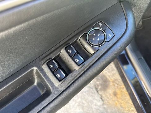 Used 2022 Ford Edge SEL w/ Convenience Package image 25