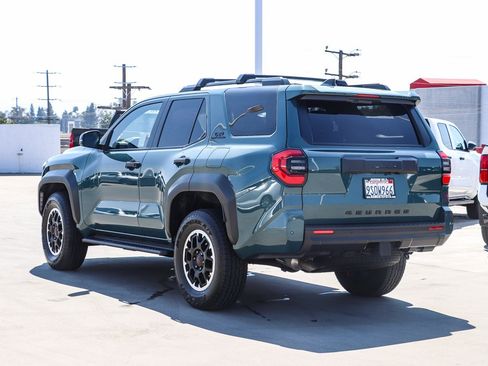 Used 2025 Toyota 4Runner TRD Off-Road image 5