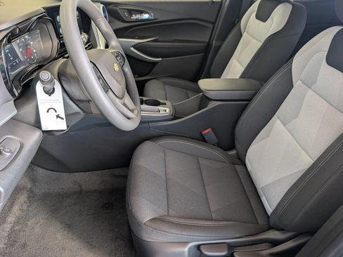 New 2026 Chevrolet Trax LS FWD image 18