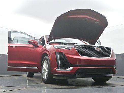 Certified 2024 Cadillac XT6 Luxury image 58