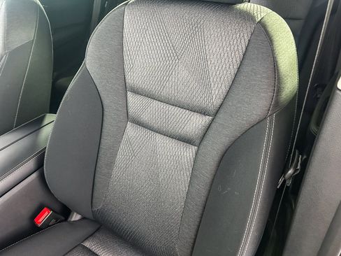 Certified 2025 Nissan Rogue SV image 24