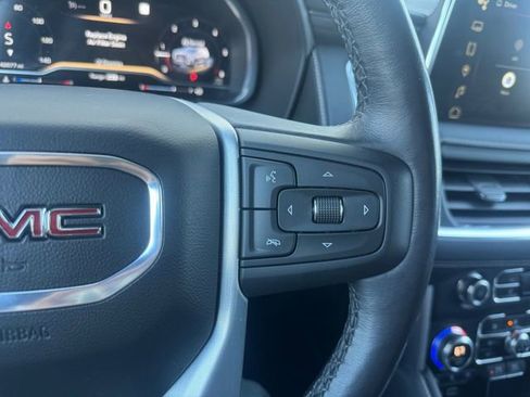 Certified 2022 GMC Yukon XL SLT w/ SLT Luxury Package image 9