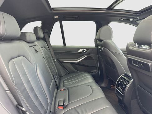 Used 2019 BMW X5 xDrive40i w/ Convenience Package AWD/4WD image 46