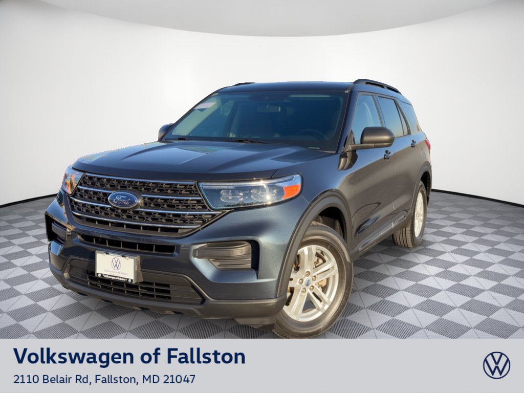 Used 2023 Ford Explorer XLT AWD/4WD image 1