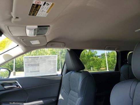 New 2026 Nissan Rogue SL AWD/4WD image 18