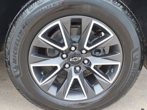 Certified 2021 Chevrolet Tahoe Z71 AWD/4WD image 11