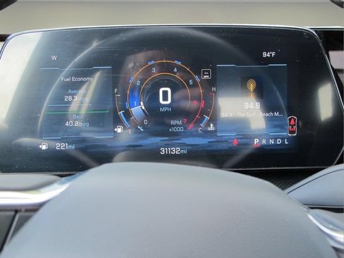 Used 2026 Chevrolet Equinox LT w/ Convenience Package II FWD image 12