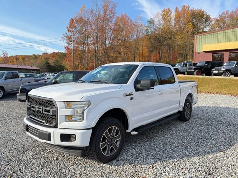 Used 2017 Ford F150 XLT w/ Equipment Group 302A Luxury image 4