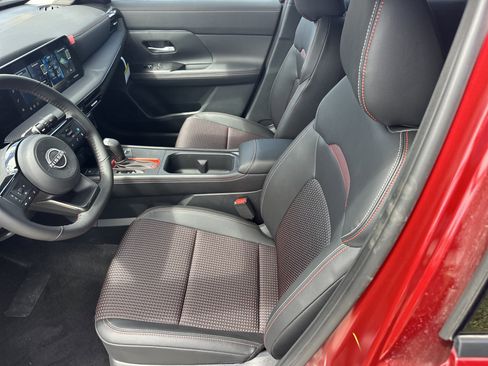 New 2026 Nissan Kicks SR FWD image 18