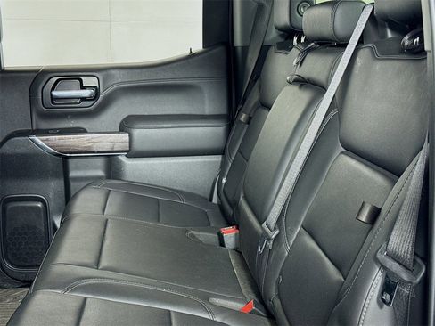 Used 2020 Chevrolet Silverado 1500 LTZ w/ LTZ Premium Package image 12