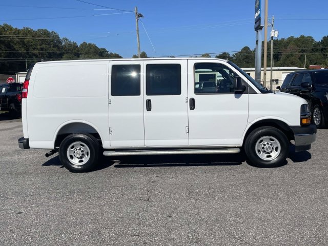 Used 2025 Chevrolet Express 2500 w/ Driver Convenience Package RWD image 2
