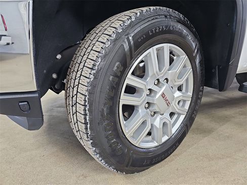 Certified 2021 GMC Sierra 2500 SLT w/ X31 Off-Road Package image 37