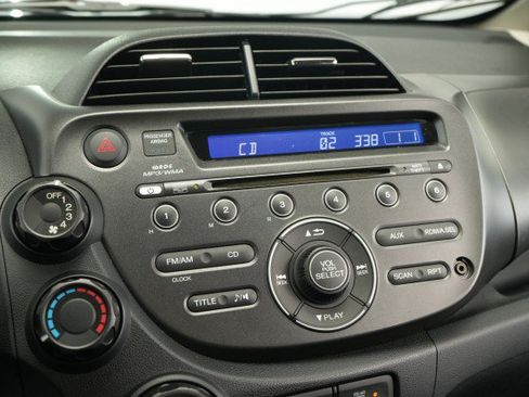 Used 2013 Honda Fit Sport image 34