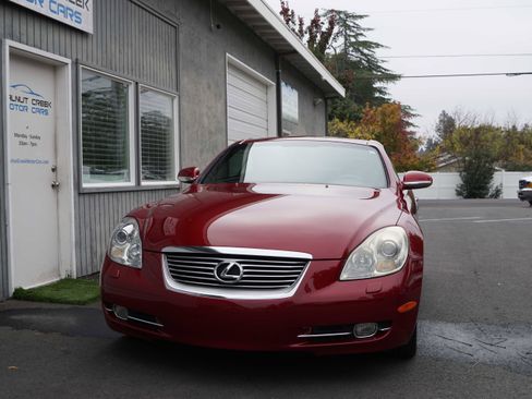 Used 2006 Lexus SC 430 Convertible image 2