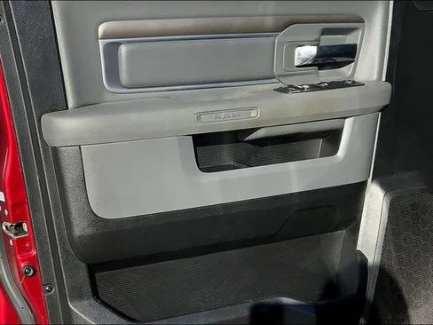Used 2014 RAM 1500 Classic SLT image 21