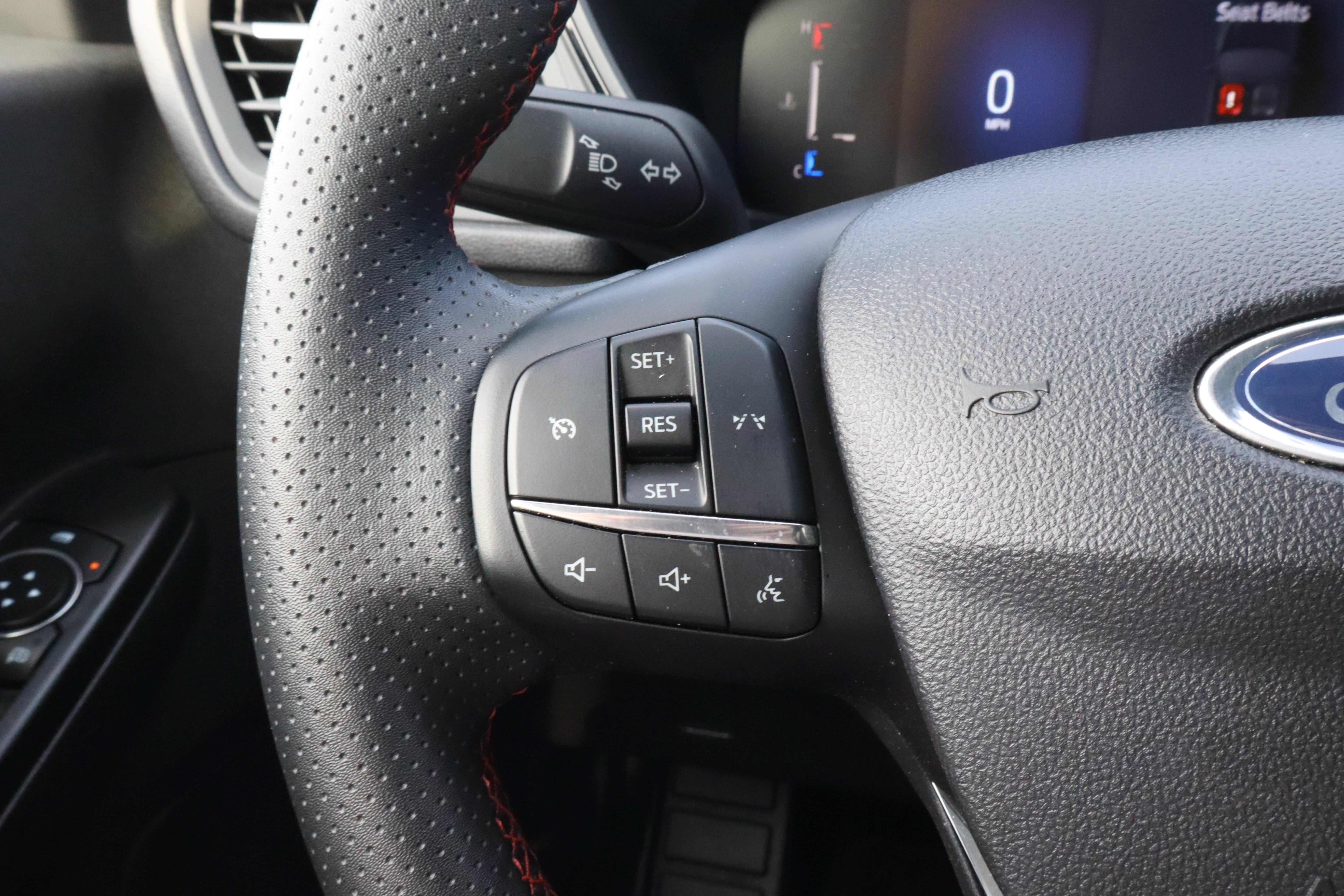 Used 2025 Ford Escape ST-Line FWD image 24
