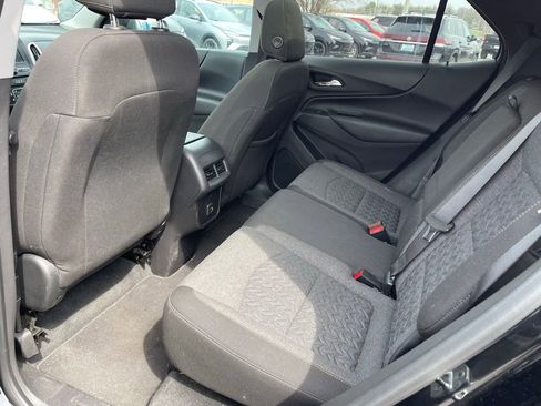 Used 2022 Chevrolet Equinox LT image 6