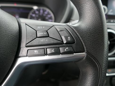 Used 2024 Nissan Sentra SV FWD image 15