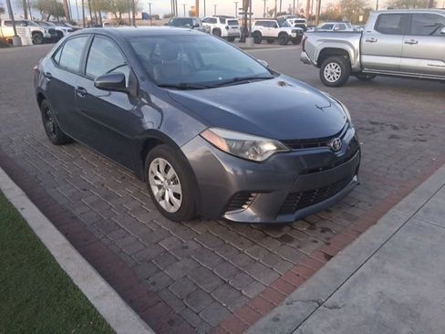 Used 2016 Toyota Corolla LE image 2