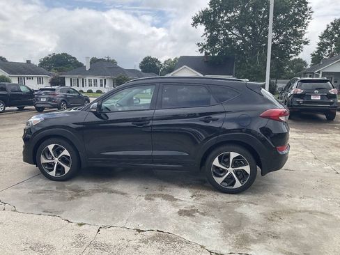 Used 2017 Hyundai Tucson Sport FWD image 6
