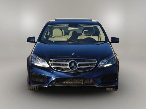 Used 2015 Mercedes-Benz E 350 Sedan image 2
