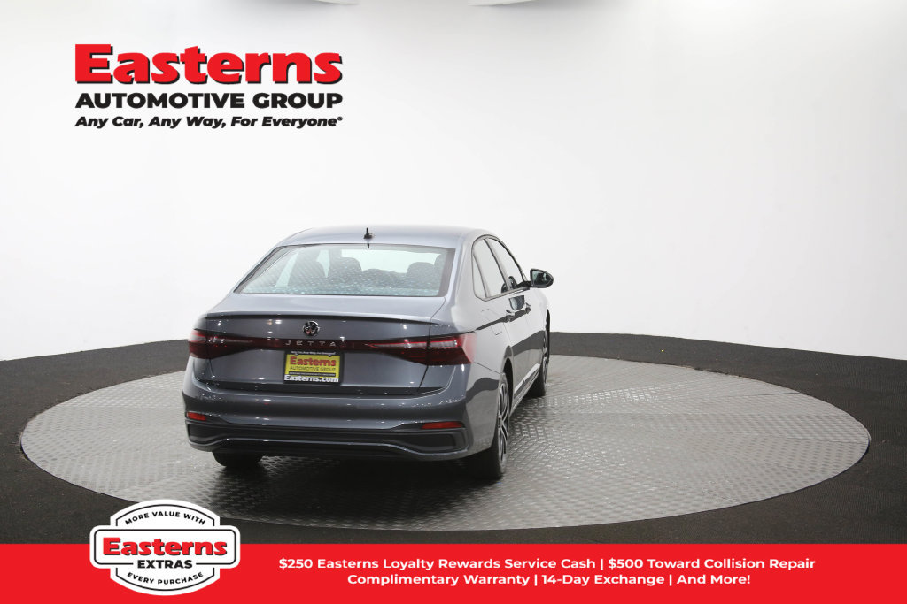 Used 2025 Volkswagen Jetta Sport FWD image 39