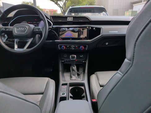Used 2023 Audi Q3 2.0T Premium Plus w/ Premium Plus Package AWD/4WD image 30