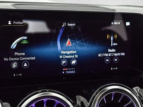 Certified 2023 Mercedes-Benz GLB 35 AMG 4MATIC image 16