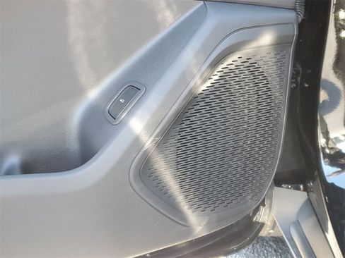 New 2026 Chevrolet Traverse LT w/ Driver Confidence Package image 25