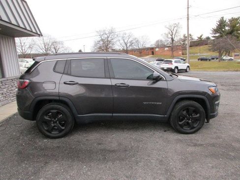 Used 2019 Jeep Compass Latitude w/ Popular Equipment Group image 9