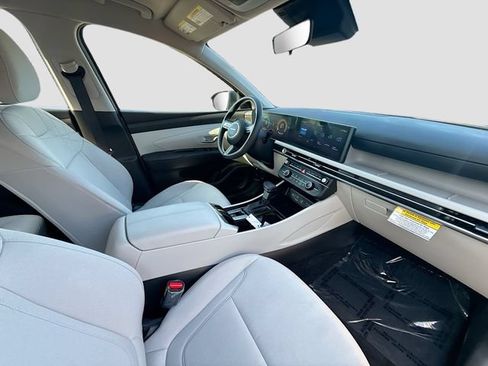 Certified 2026 Hyundai Tucson SE FWD image 26