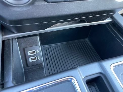 Used 2020 Ford F150 XLT w/ Equipment Group 302A Luxury AWD/4WD image 12