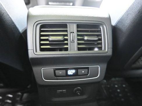 Used 2022 Audi Q5 2.0T Premium Plus AWD/4WD image 32