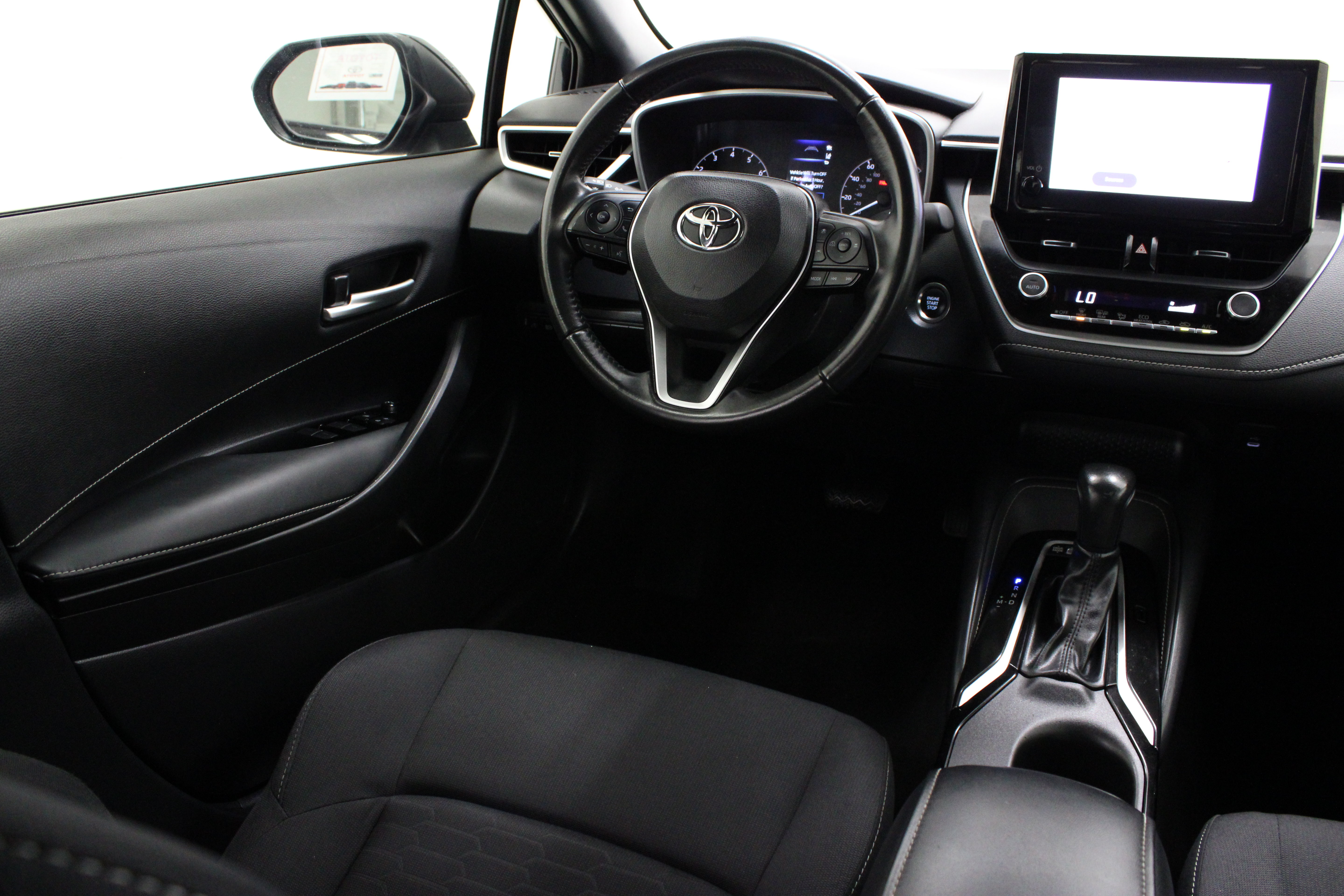 Used 2025 Toyota Corolla SE FWD image 28