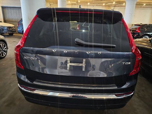 Certified 2025 Volvo XC90 T8 Plus w/ Protection Package Premier AWD/4WD image 3