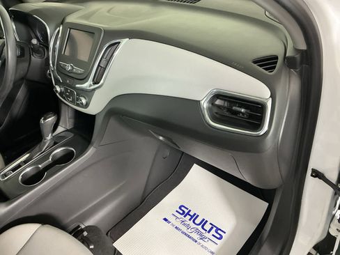 Used 2020 Chevrolet Equinox LS image 27