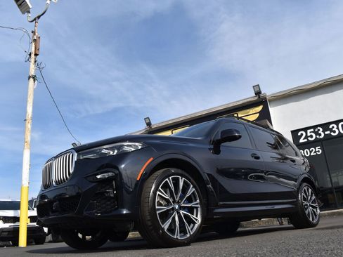 Used 2019 BMW X7 xDrive50i w/ M Sport Package image 7
