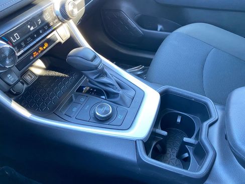 Used 2025 Toyota RAV4 LE image 41