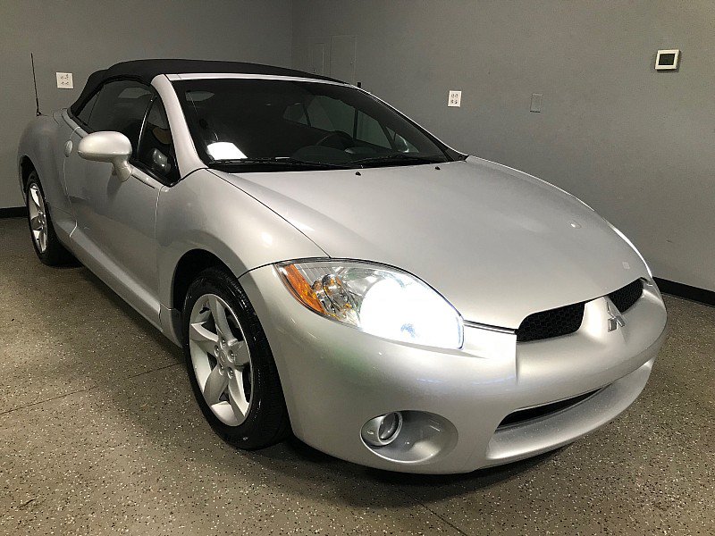 Used 2008 Mitsubishi Eclipse GS FWD image 2