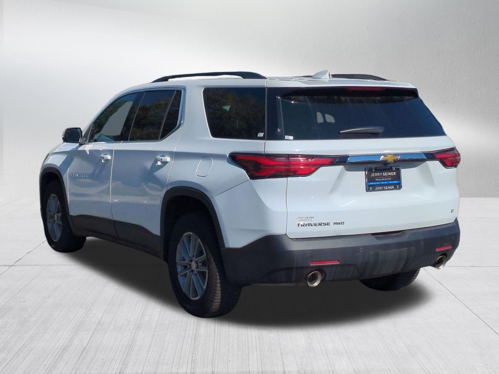 Used 2022 Chevrolet Traverse LT AWD/4WD image 3