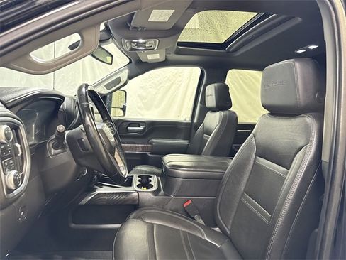 Used 2023 GMC Sierra 2500 Denali image 11