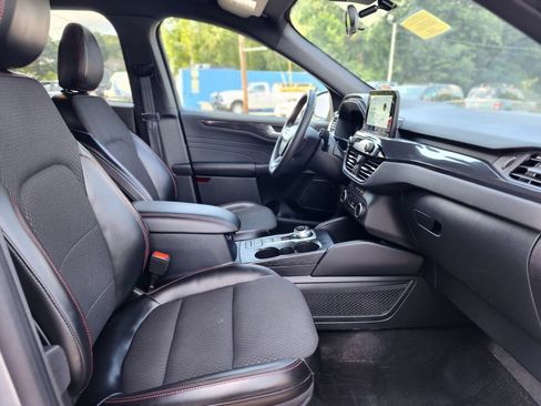 Used 2023 Ford Escape ST-Line Select AWD/4WD image 11