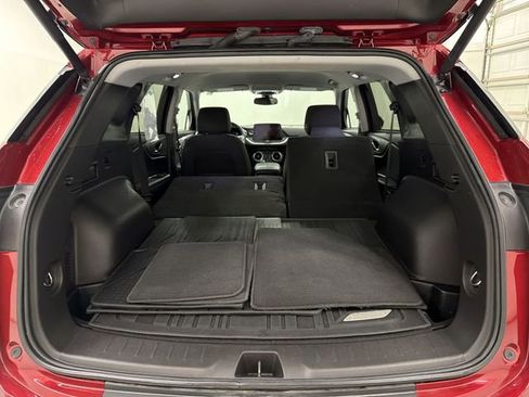 Certified 2024 Chevrolet Blazer LT w/ Convenience Package FWD image 16