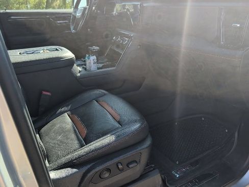 Used 2022 GMC Sierra 1500 AT4 w/ AT4 Premium Package AWD/4WD image 12