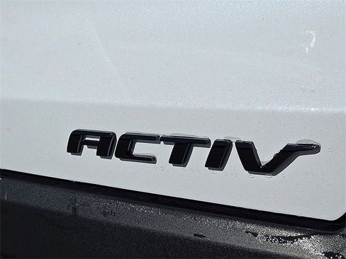 New 2026 Chevrolet Equinox ACTIV w/ Convenience Package III image 11