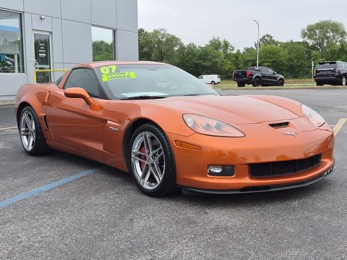 Used 2007 Chevrolet Corvette Z06 RWD image 2