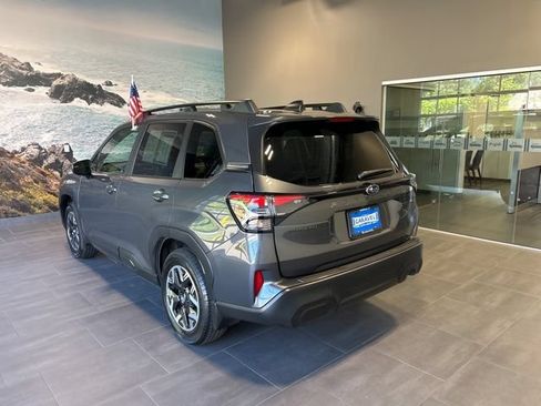 Used 2026 Subaru Forester Premium AWD/4WD image 29